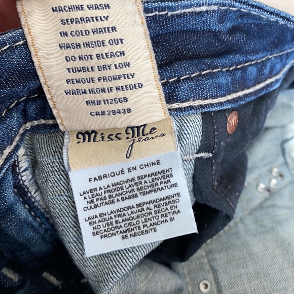 Miss Me Women’s size 29 Boot Cut Jeans - Picture 7 of 7